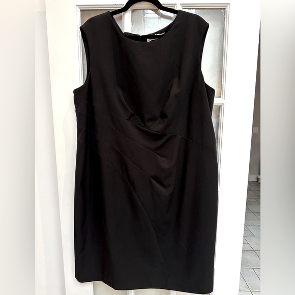 Calvin Klein Black Classic Starburst Sleeveless Dress Women’s Plus Size 20W - Picture 9 of 9